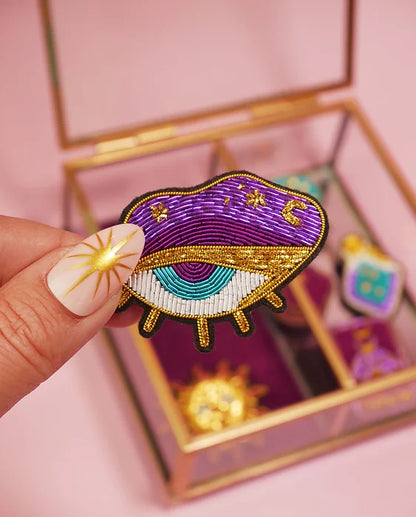 Broche Oeil Magic