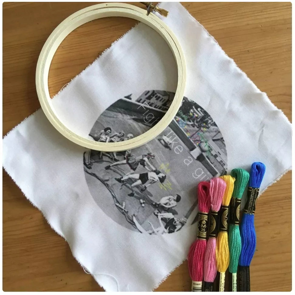 Kit de broderie - bats toi comme une fille