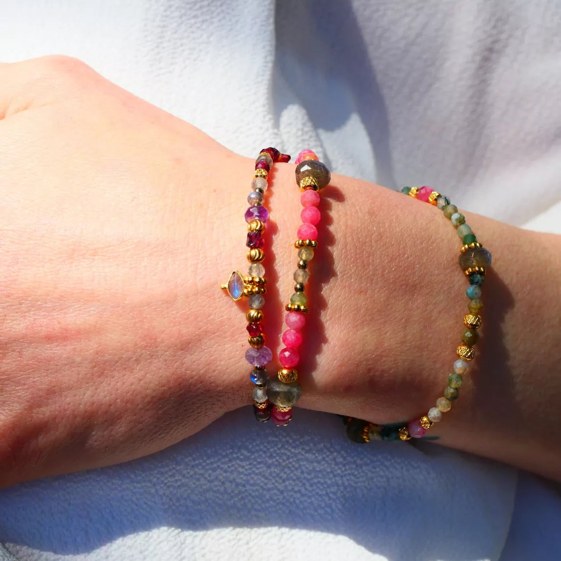 Bracelet SUKOON  rhodonites, agates indiennes, labradorites.