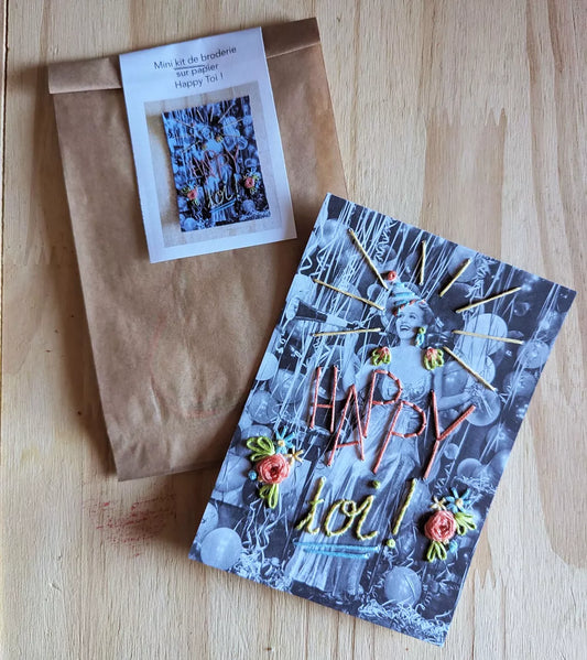Mini kit de broderie sur papier - Happy Toi !