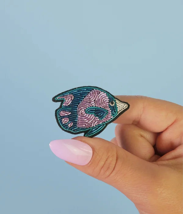 Broche Poisson