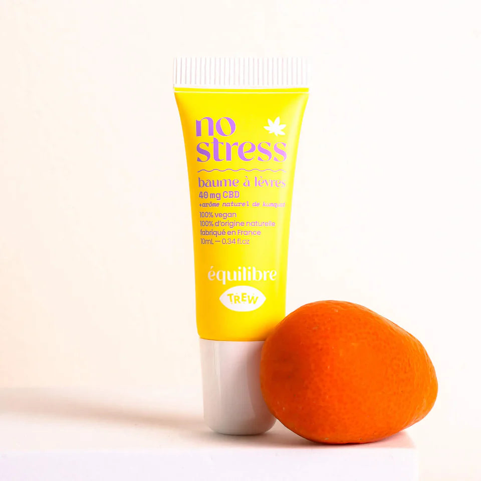 Trew Cosmetic X Equilibre : Baume à lèvre apaisant arôme Kumquat