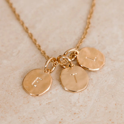 Médaillons Initiales et chaîne
