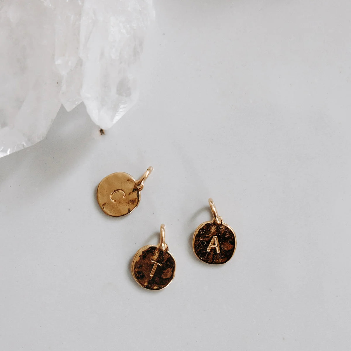 Médaillons Initiales et chaîne