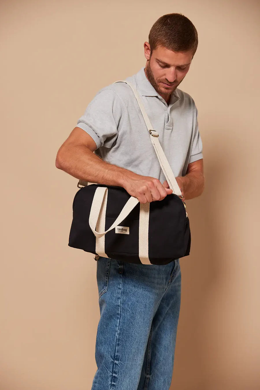 Sacs bowling Charlie